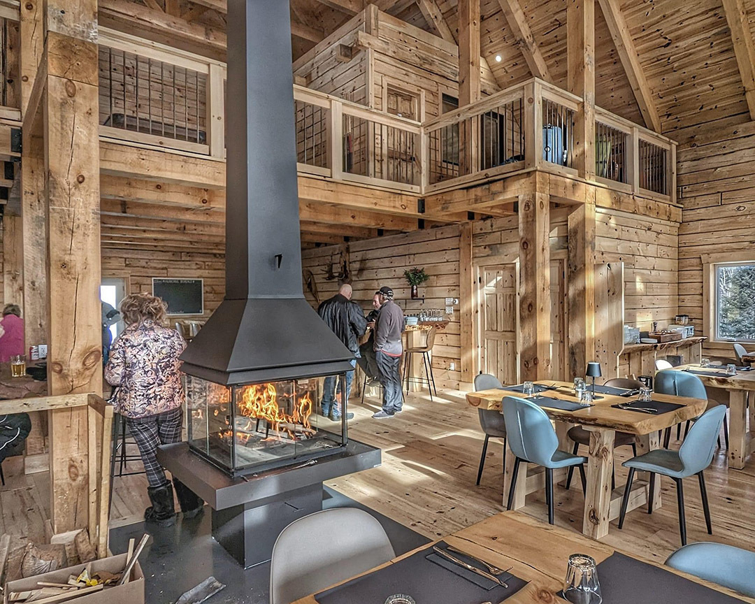 Salle a manger l Auberge Boreale