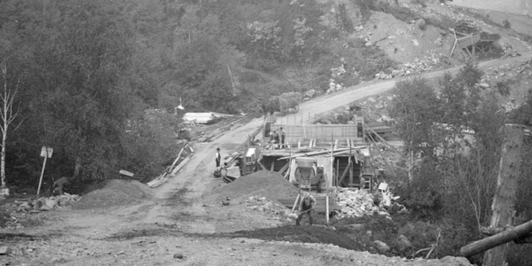 Photos mystères d’ici | Pont au pied des Sept-Côtes en 1948