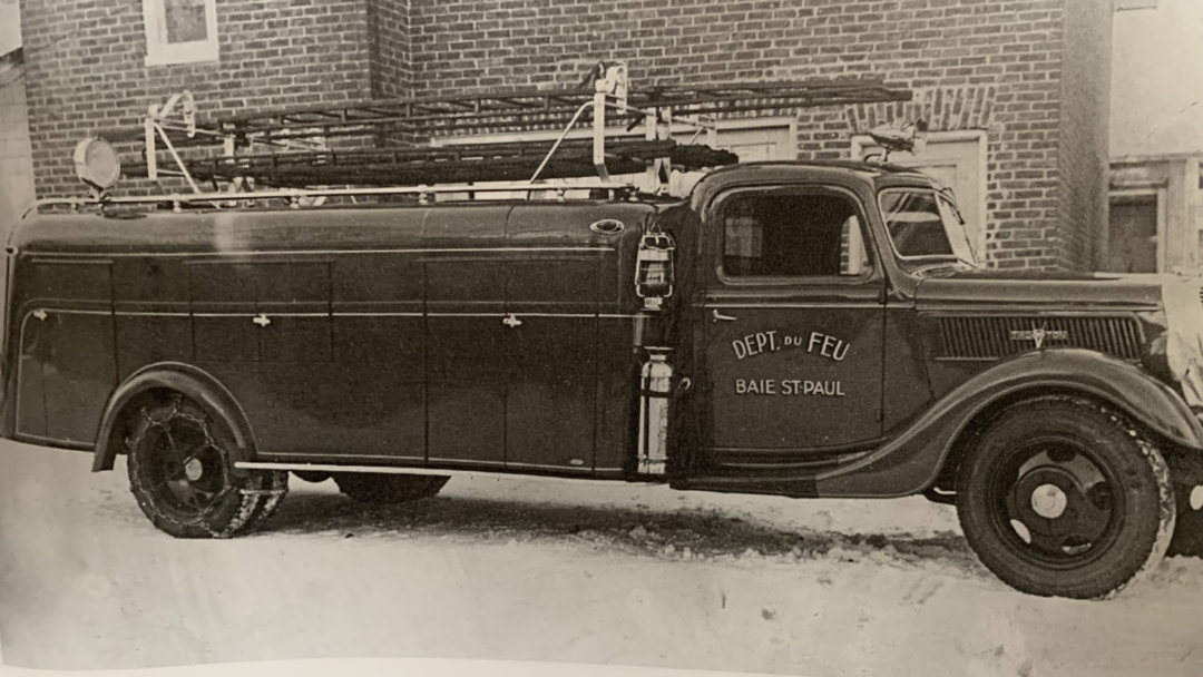Ok 4 Camion pompe de Baie St Paul en 1938 Coll Rosaire Tremblay