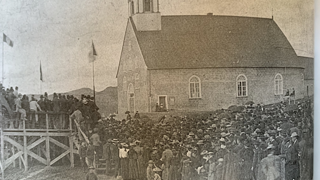 5 Les Eboulements Eglise en 1926 Coll T Thibeault CARC