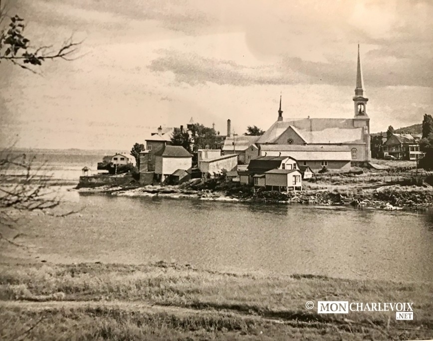 L'église de La Malbaie photographiée 2 jours avant l'incendie de 1949