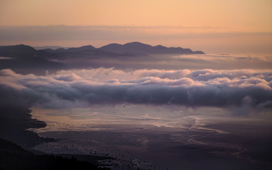 Photos d’ici | Mont des Éboulements dans la brume matinale