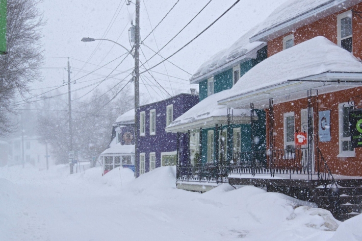 Il neige sur la rue Ste Anne BSP