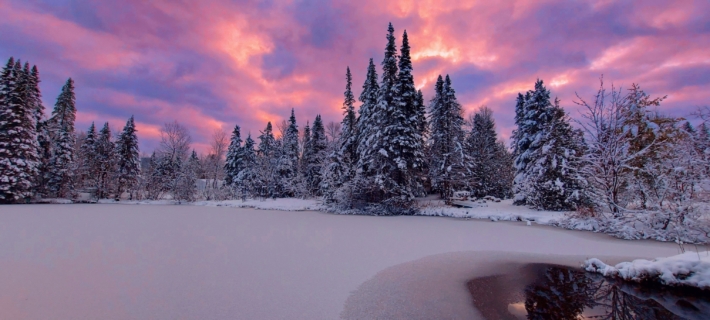 Dernier petit morceau de ciel dans ce lac