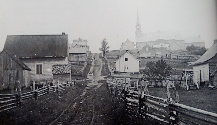 Le village de St-Hilarion vers 1915 (Source R Tremblay par Pierre Perron et André Simard)