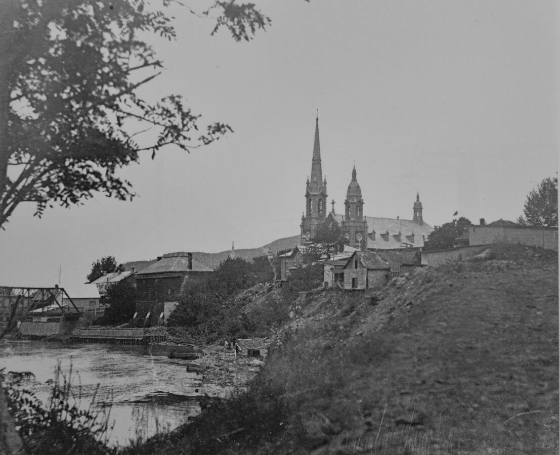 Le secteur de l'église de Baie-St-Paul vers 1930