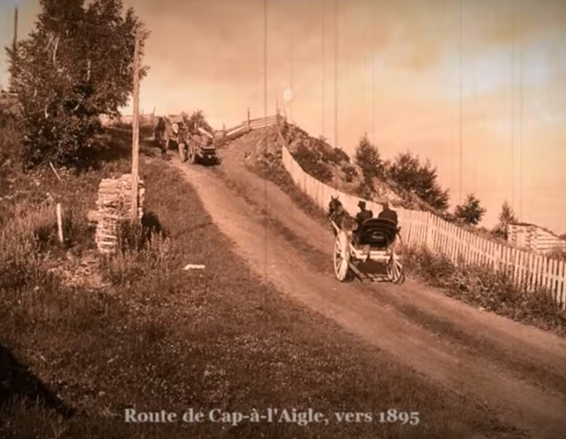 Souvenir : Route de Cap à l'Aigle (Crédit photo André Simard)