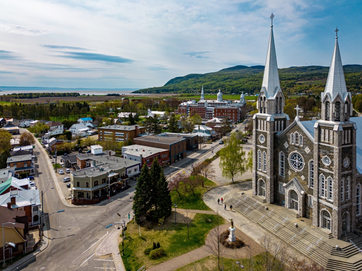 Photos d’ici | Centre-ville de Baie-Saint-Paul vue des airs