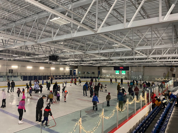 Participation record au patinage animé du 17 décembre à l'aréna Luc-et-Marie-Claude
