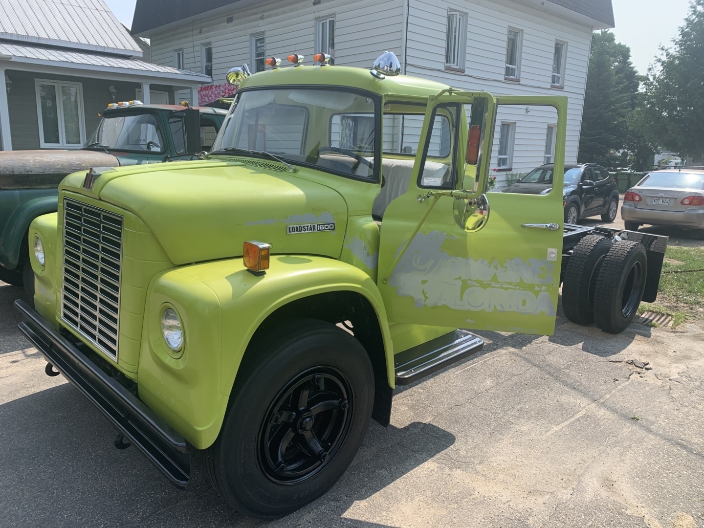 Un ancien camion dincendie Internationnal 1974 celui de J Sebastien