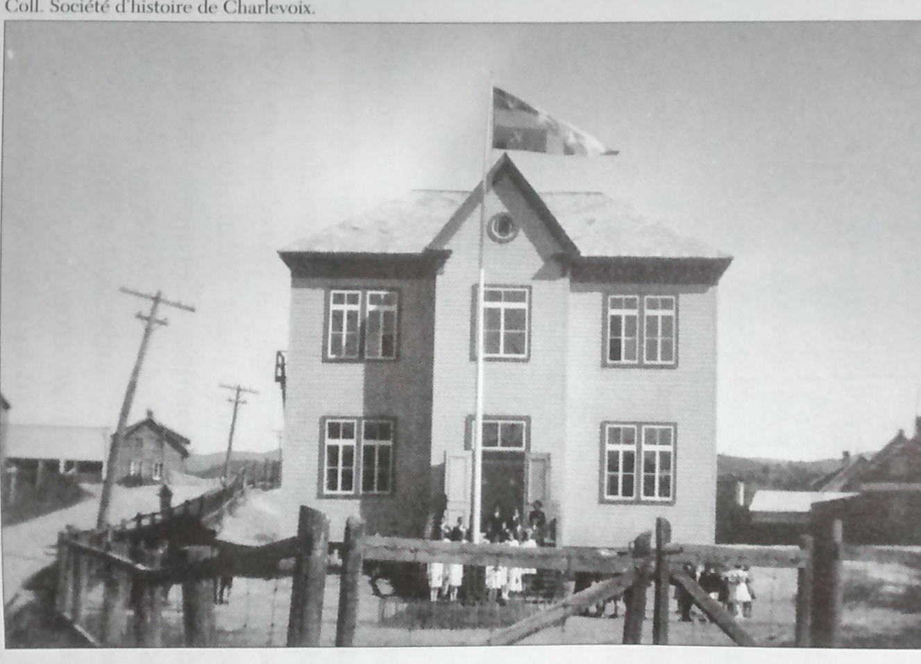 5 Clermont Ecole Jaune vers 1938