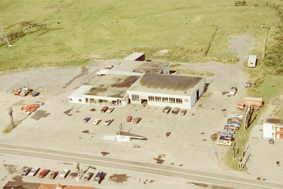 Ok1 La Malbaie Garage Asselin Chevrolet en 1983 Photo J Marie Cosette