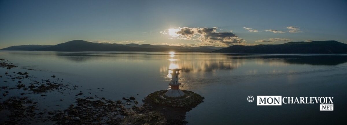 Spectaculaire photo du phare de l'Isle-aux-Coudres par André Audet (cliquez pour voir)