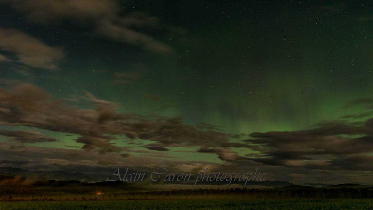 Nos belles aurores boréales dans le ciel de Charlevoix ! Photo Alain Caron