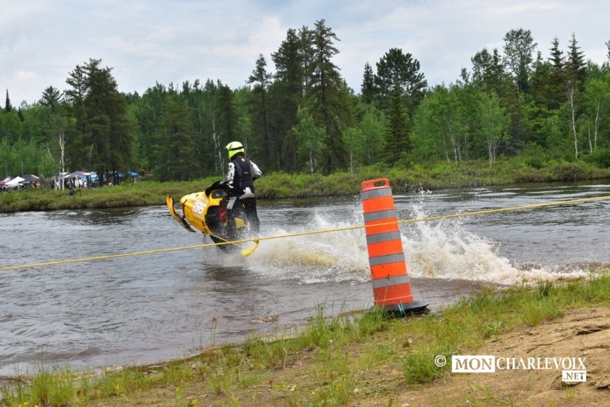 Les courses de motoneige sur l'eau de Charlevoix 2019!
