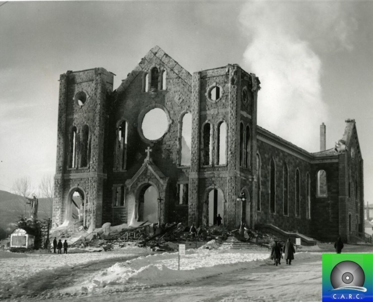 Le lendemain de l'incendie de l'église de Baie-St-Paul en 1962